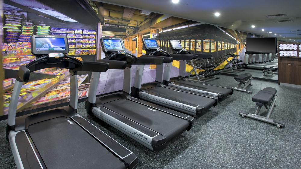 Courtyard By Marriott New York Manhattan/Chelsea Bagian luar foto