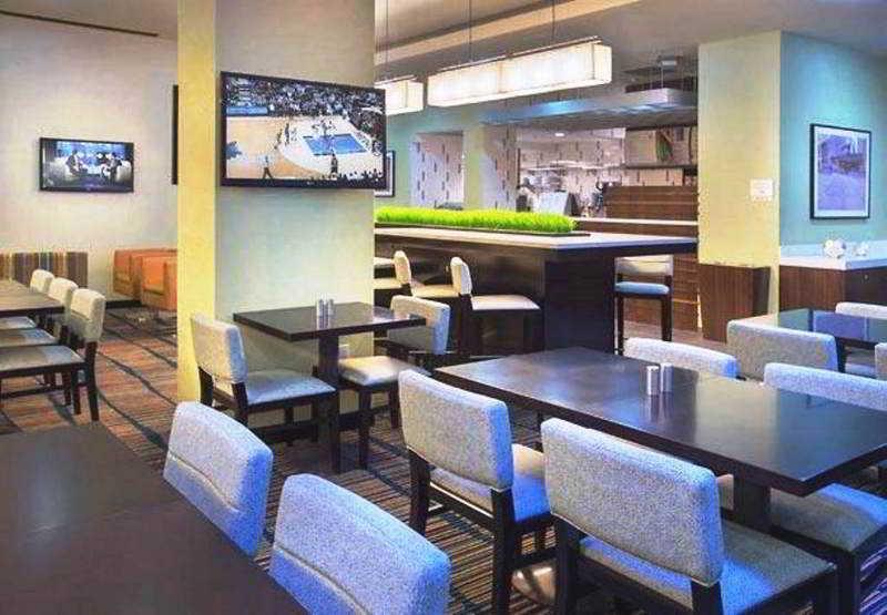 Courtyard By Marriott New York Manhattan/Chelsea Bagian luar foto