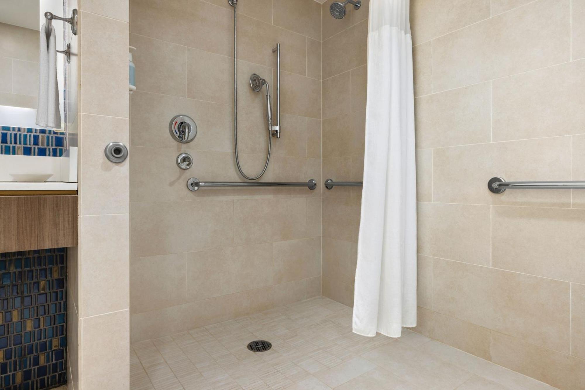Courtyard By Marriott New York Manhattan/Chelsea Bagian luar foto