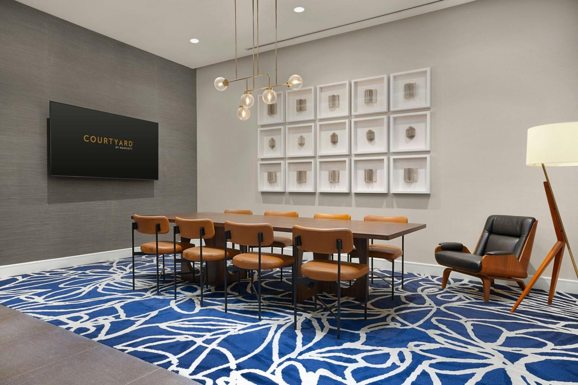 Courtyard By Marriott New York Manhattan/Chelsea Bagian luar foto