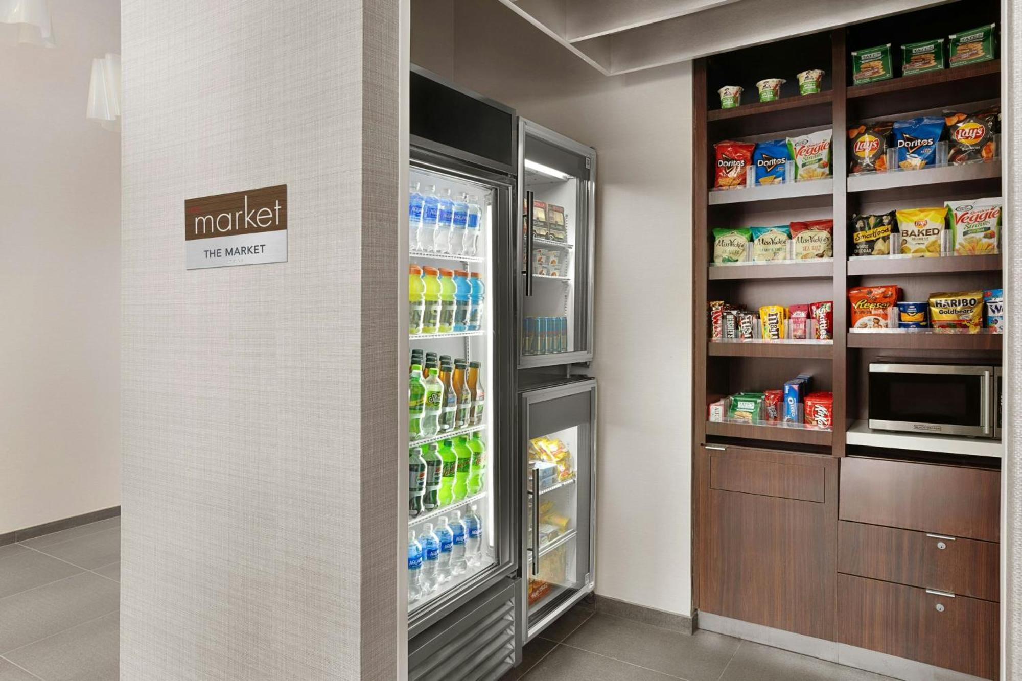 Courtyard By Marriott New York Manhattan/Chelsea Bagian luar foto
