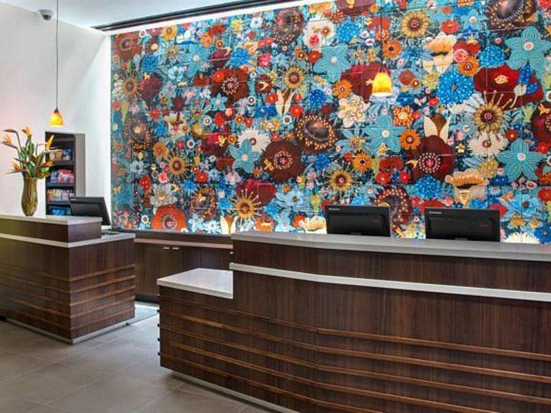 Courtyard By Marriott New York Manhattan/Chelsea Bagian luar foto
