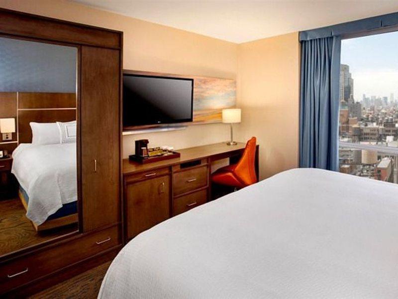 Courtyard By Marriott New York Manhattan/Chelsea Bagian luar foto