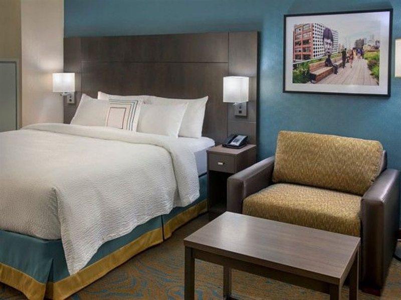 Courtyard By Marriott New York Manhattan/Chelsea Bagian luar foto