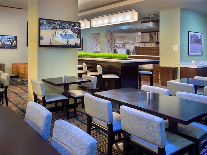 Courtyard By Marriott New York Manhattan/Chelsea Bagian luar foto
