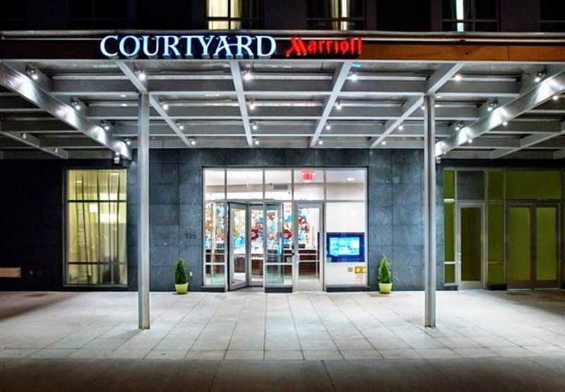 Courtyard By Marriott New York Manhattan/Chelsea Bagian luar foto